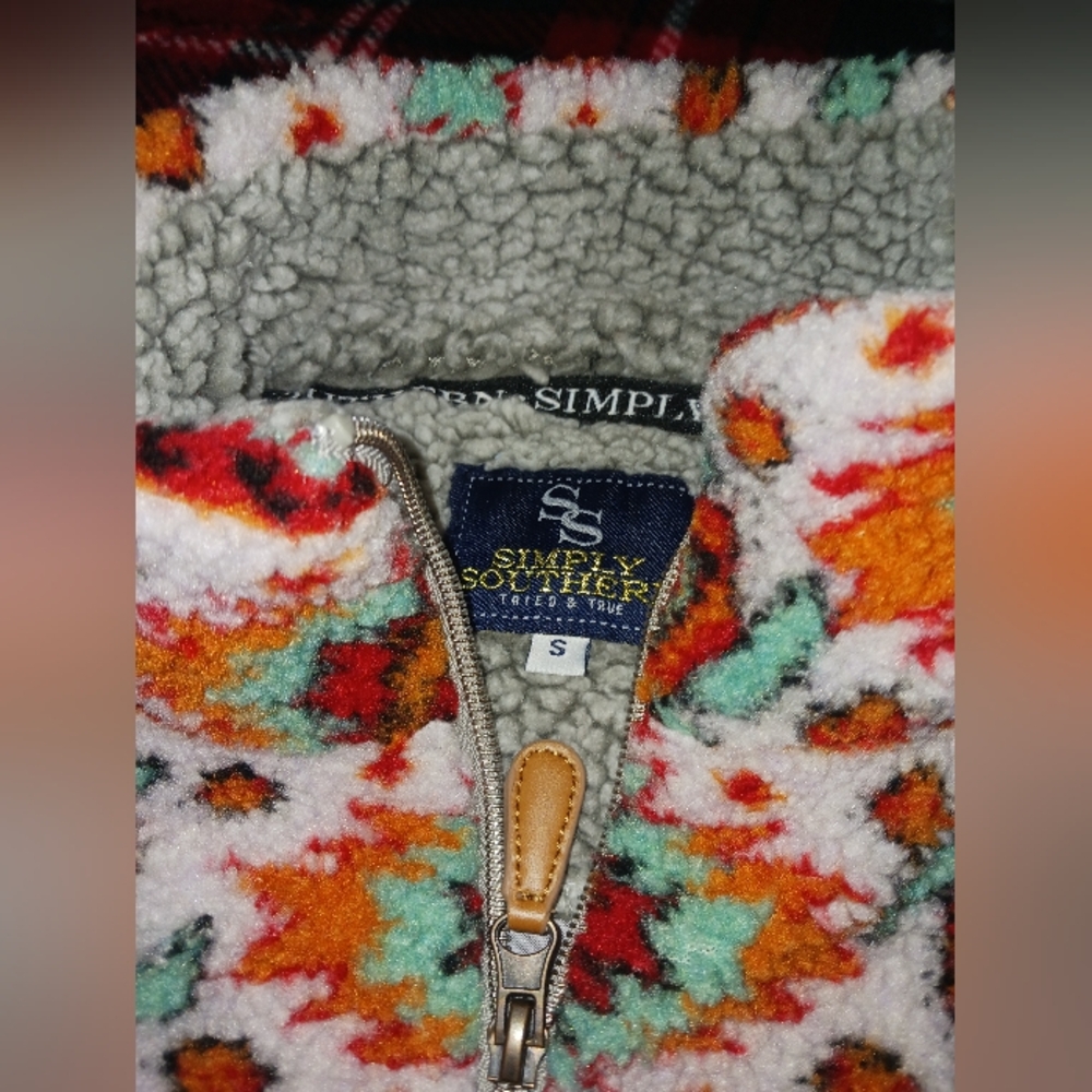 Simply Southern Sherpa Pullover - Picture 3 of 7
